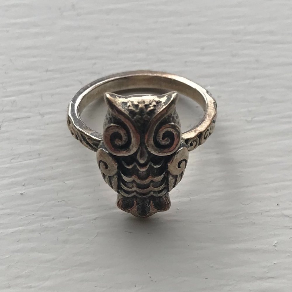 James Avery Retired Sterling Silver Owl Ring